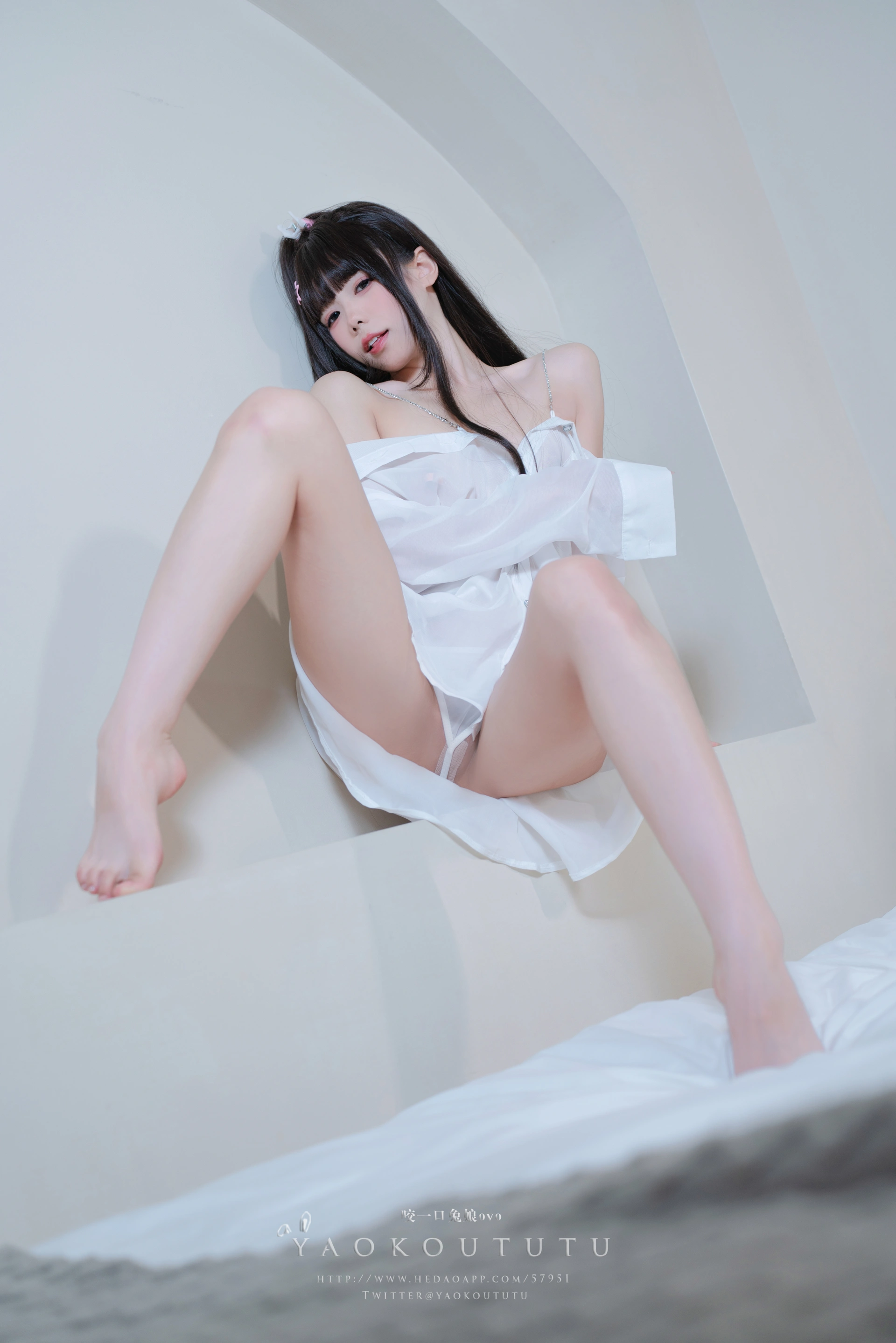 咬一口兔娘(黏黏团子兔) – NO.056 『男友衬衣』&Boom Boom 2